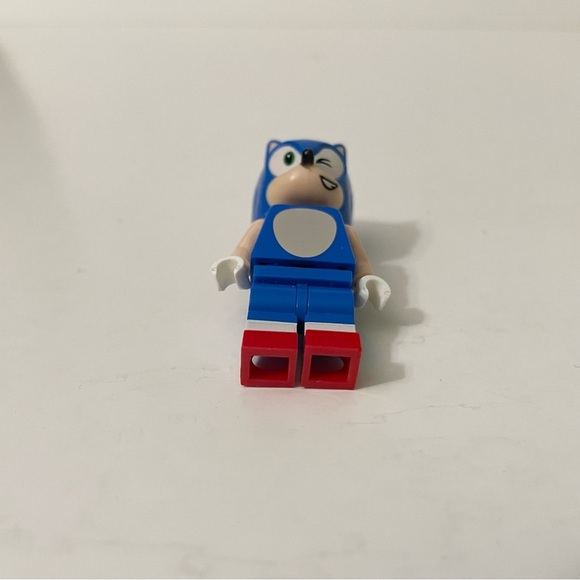 LEGO Sonic the Hedgehog Minifigure Wink - Picture 8 of 11
